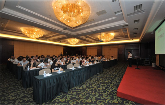 2016年國際保護臭氧層日之“科普進校園”系列活動 在蓉成功舉辦